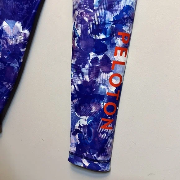 Peloton Blue Moves High Waist Legging Size Medium - Picture 4 of 8